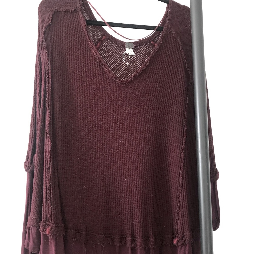 WE THE FREE/FREE PEOPLE burgundy sweater // size M